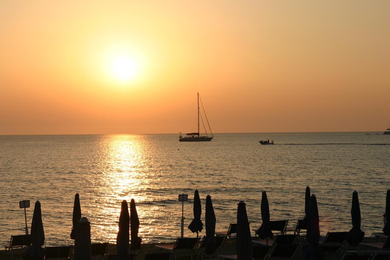 B&B Cinisi Mare E Monti Exterior photo